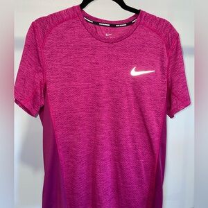 Nike top